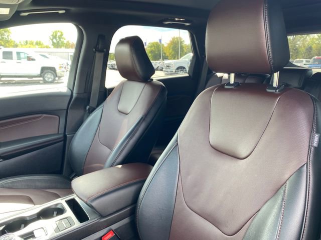 Used 2021 Ford Edge Titanium w/ Equipment Group 301A image 12