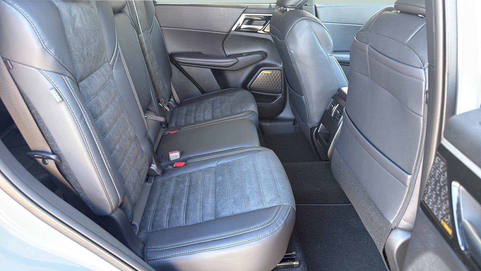 New 2026 Mitsubishi Outlander SE AWD/4WD image 22