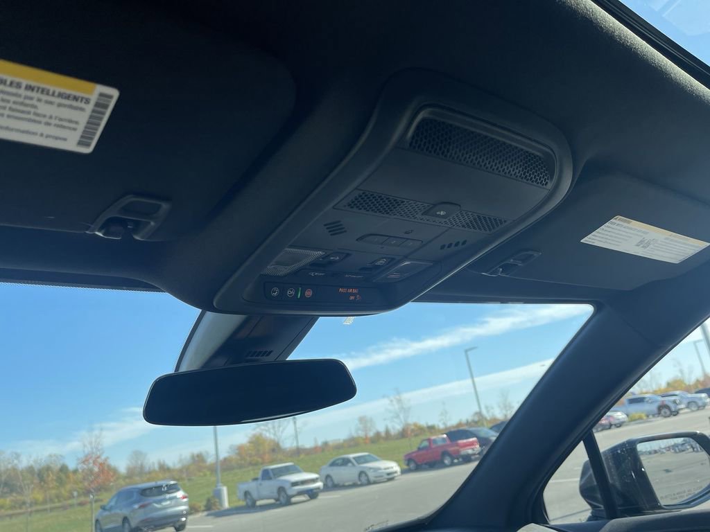 Certified 2022 Cadillac XT5 Premium Luxury image 30