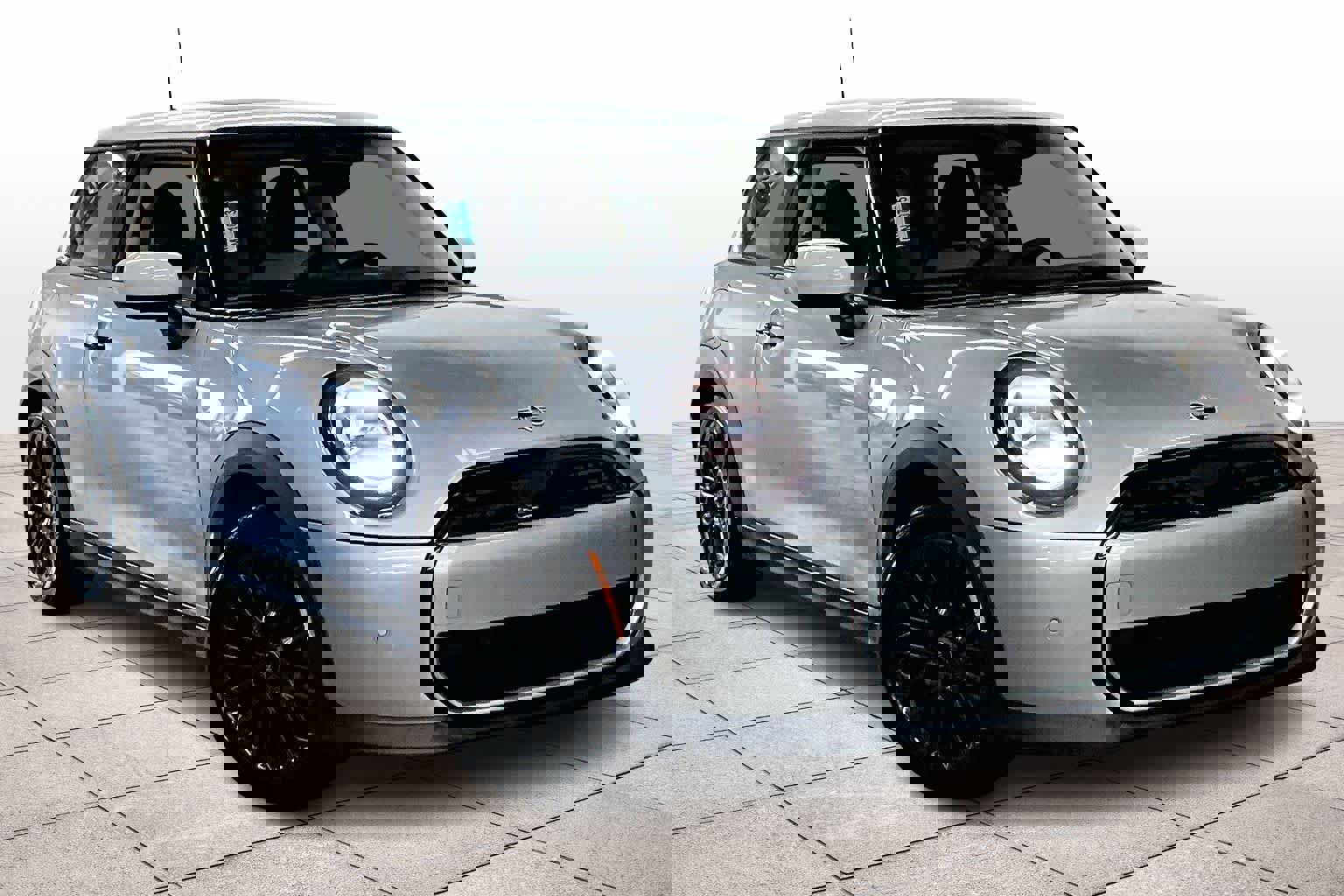 Used 2025 MINI Cooper 2-Door Hardtop image 2