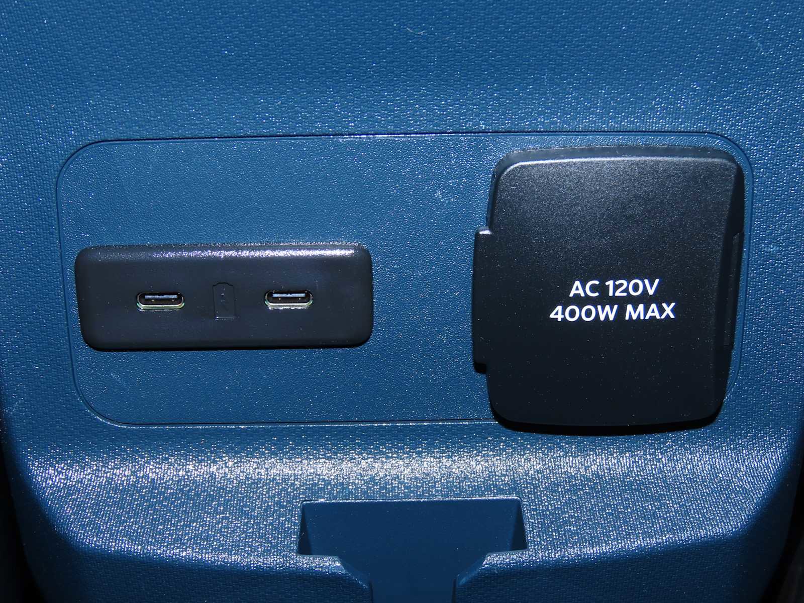 Certified 2025 Ford Maverick XLT w/ XLT Luxury Package image 23