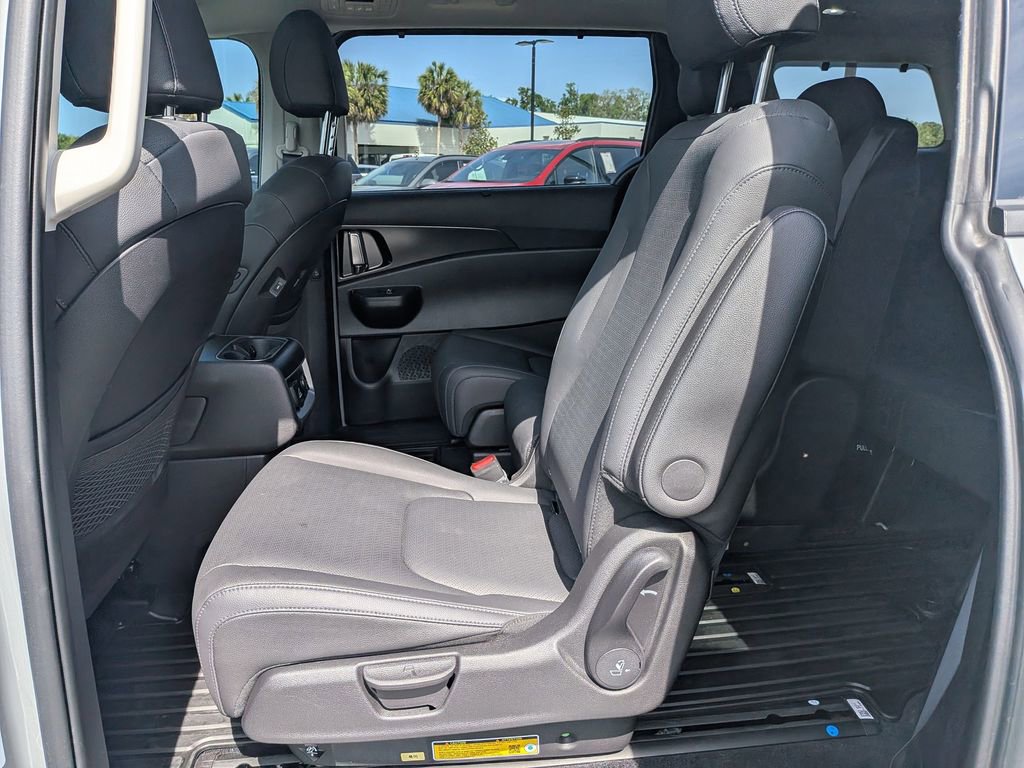 Used 2026 Kia Carnival SX Prestige image 15