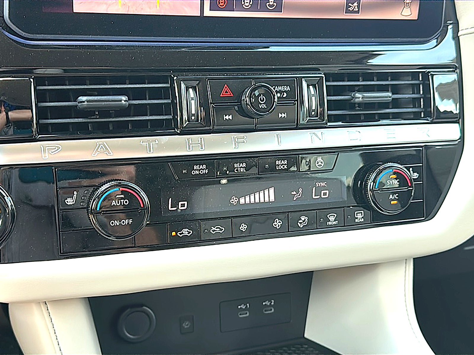 New 2026 Nissan Pathfinder SL FWD image 24