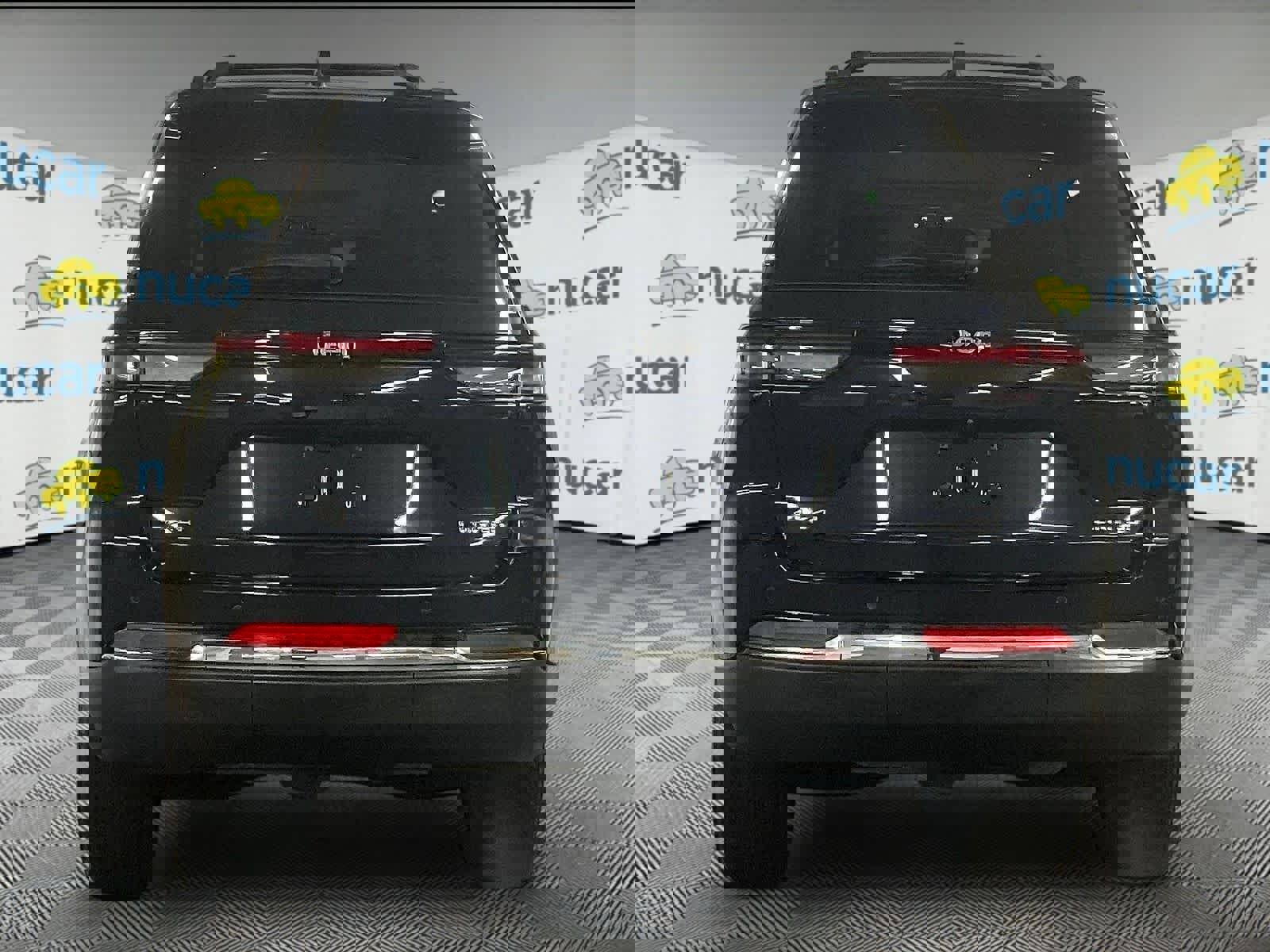 Used 2024 Jeep Grand Cherokee Limited image 5