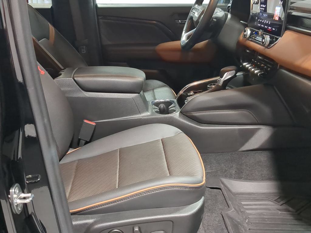 Used 2023 GMC Canyon AT4 w/ AT4 Premium Package AWD/4WD image 27