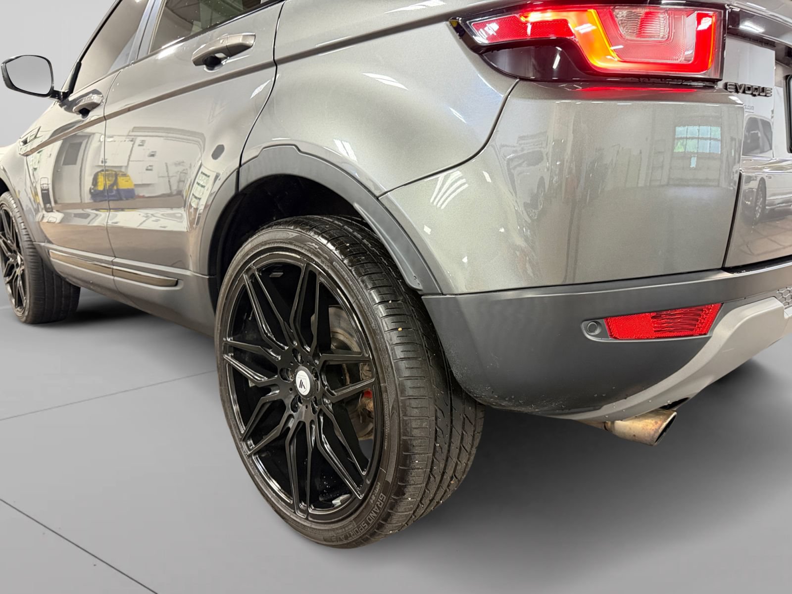 Used 2016 Land Rover Range Rover Evoque SE Premium AWD/4WD image 42