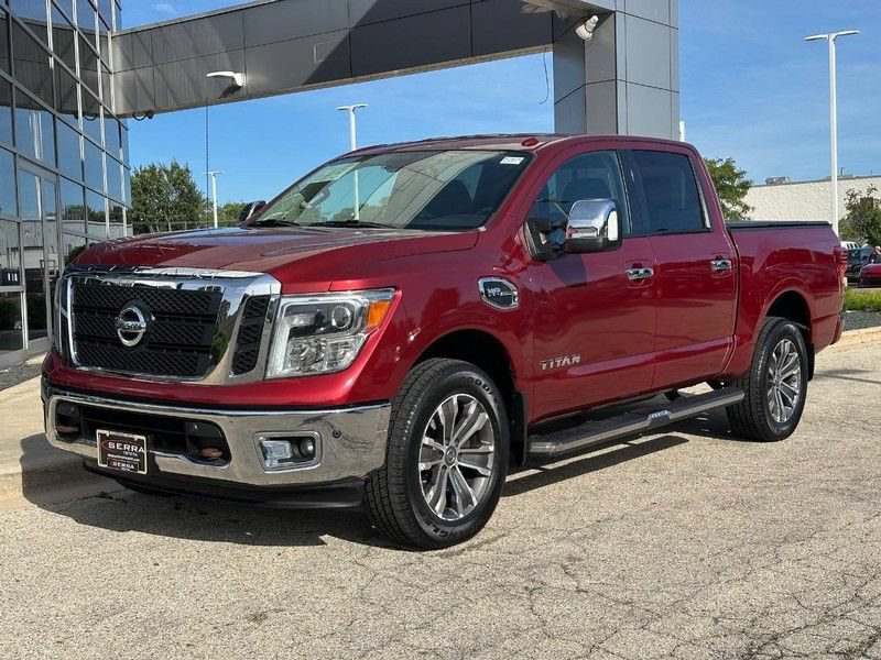 Used 2017 Nissan Titan SL w/ SL Towing Convenience Package AWD/4WD image 8