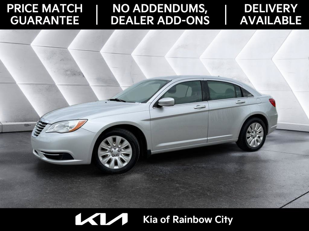 Used 2011 Chrysler 200 LX FWD image 4