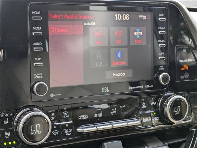 Used 2020 Toyota Highlander Limited image 14