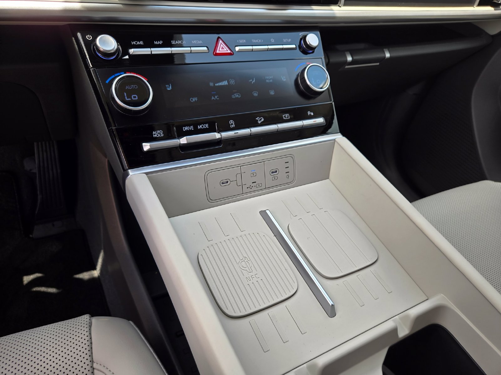 New 2026 Hyundai Santa Fe SEL FWD image 13