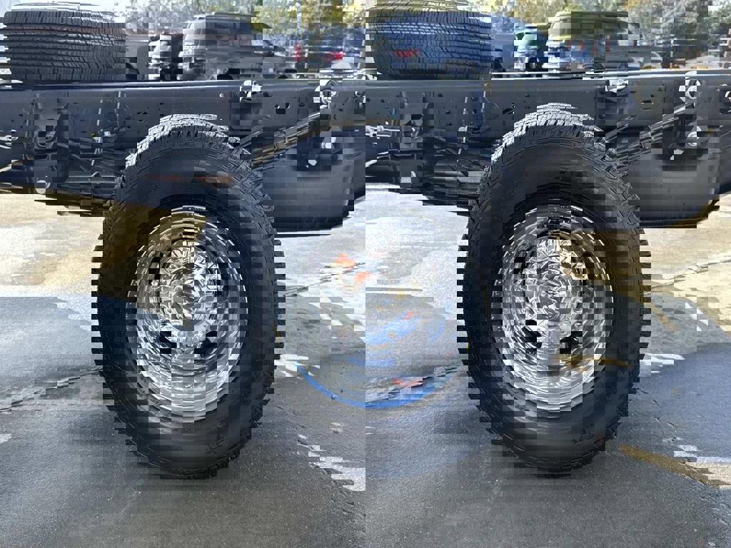 New 2026 RAM 3500 Tradesman w/ Chrome Appearance Group A image 9