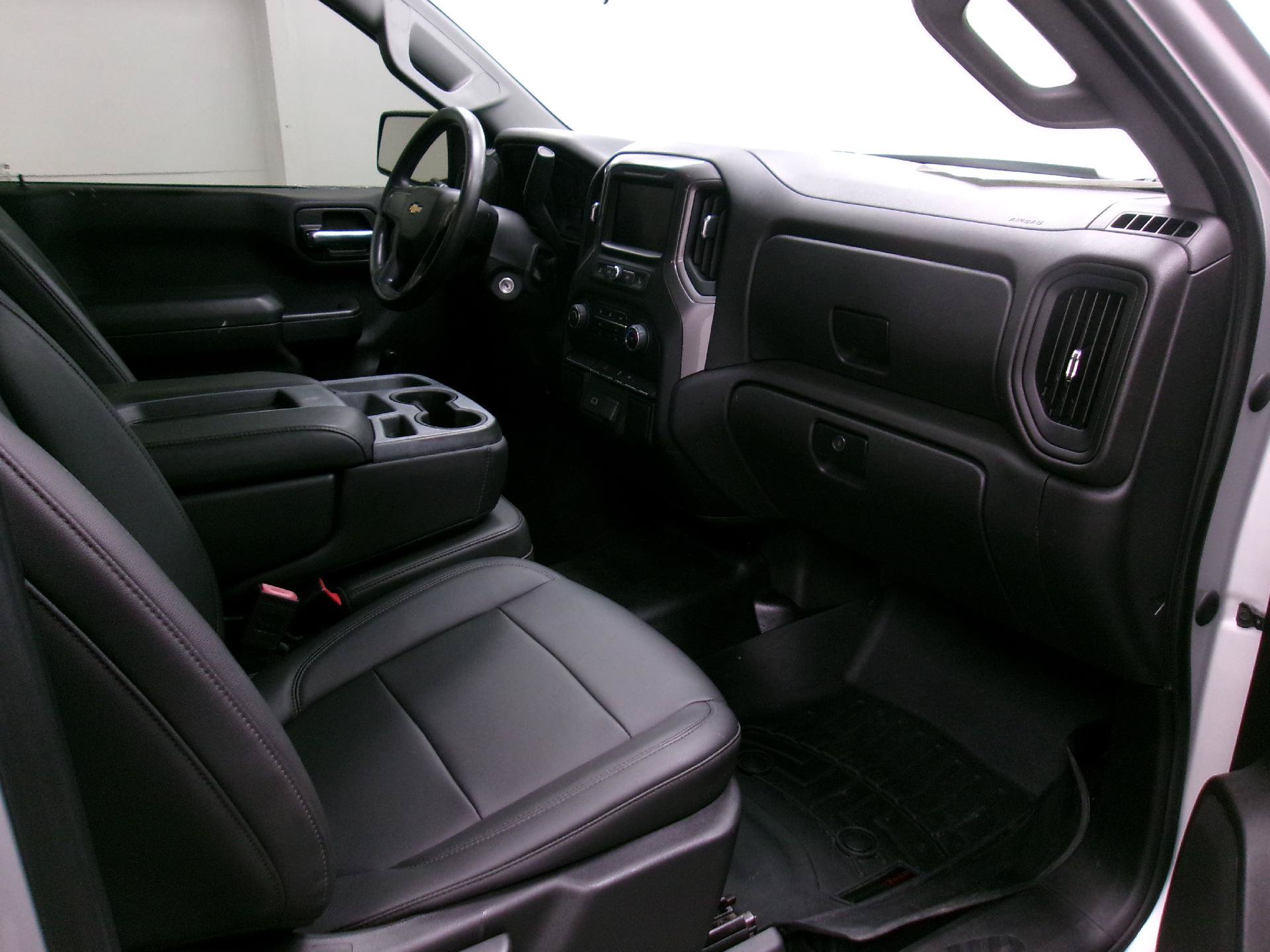 Used 2020 Chevrolet Silverado 1500 W/T w/ Trailering Package RWD image 3