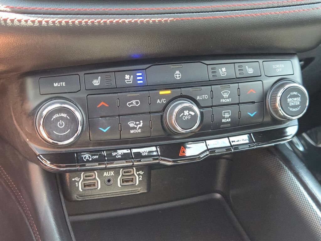 Certified 2024 Dodge Durango GT AWD/4WD image 12