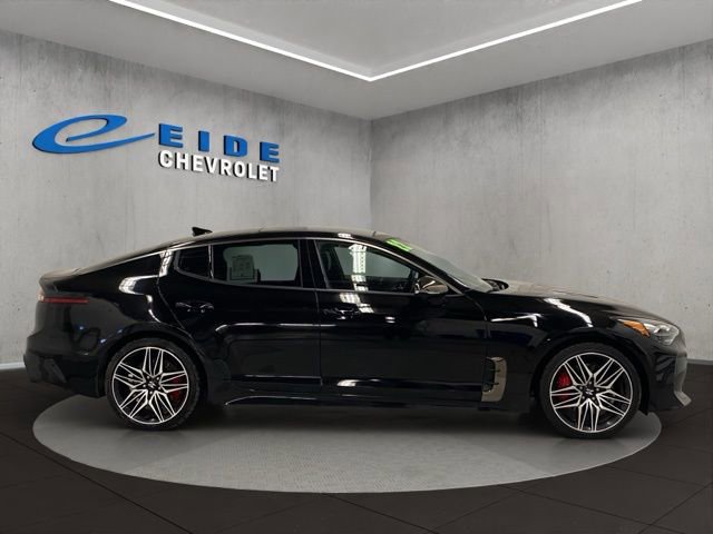 Used 2022 Kia Stinger GT2 image 2