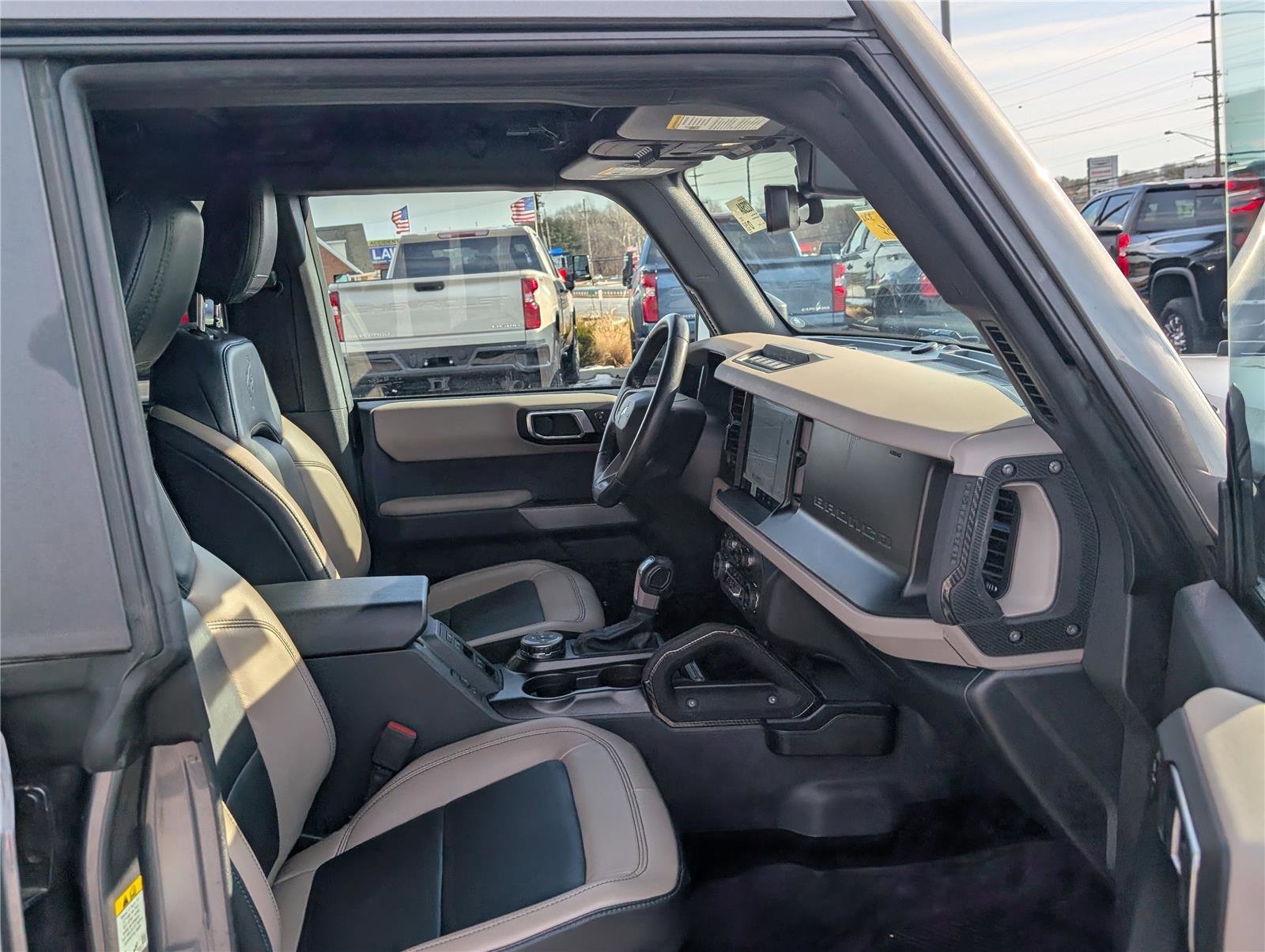 Used 2023 Ford Bronco Wildtrak image 10