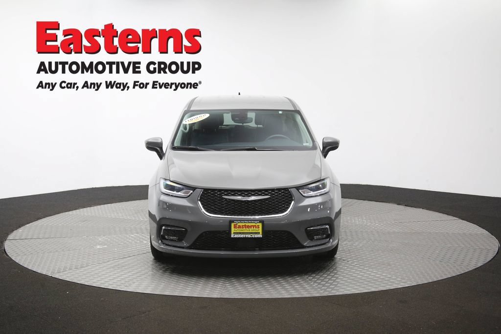 Used 2023 Chrysler Pacifica Touring-L FWD image 52