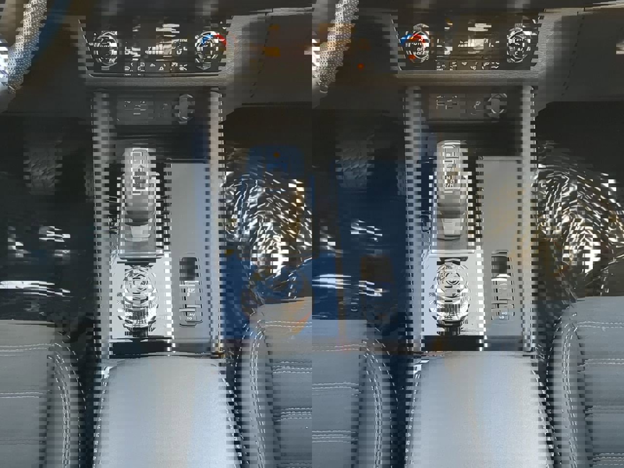 Used 2024 Mitsubishi Outlander SE Black Edition image 19