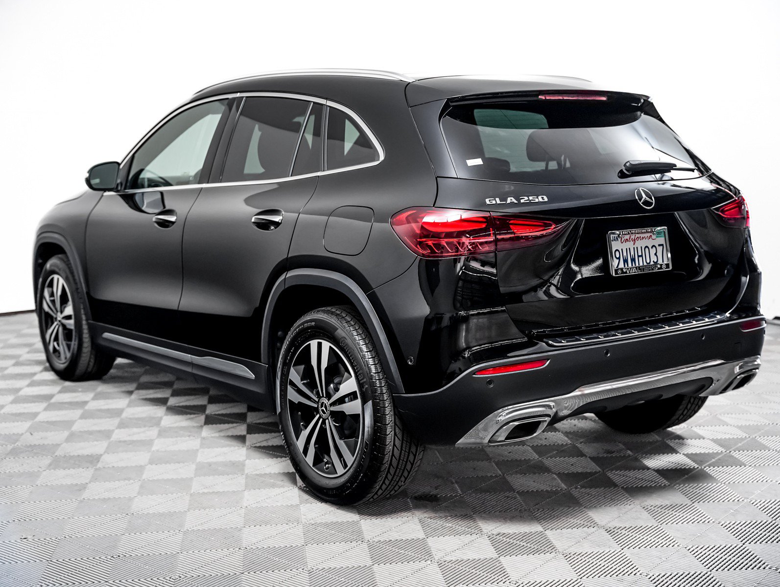 Certified 2026 Mercedes-Benz GLA 250 image 2