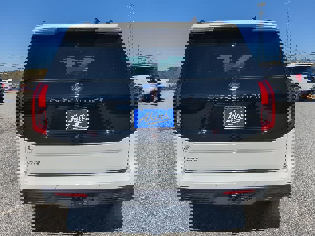 New 2026 Ford Expedition Active image 4