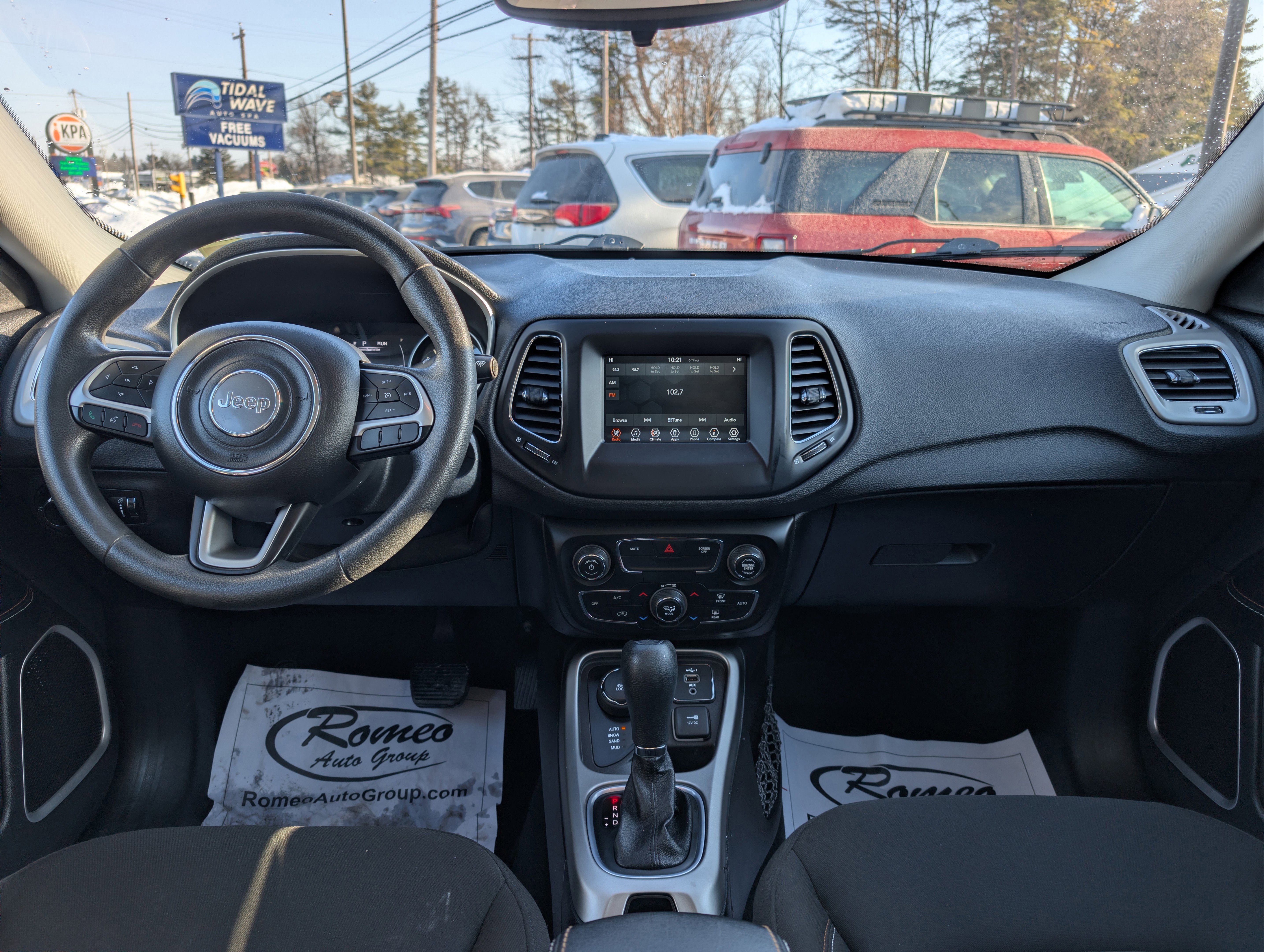 Used 2021 Jeep Compass Sport image 2