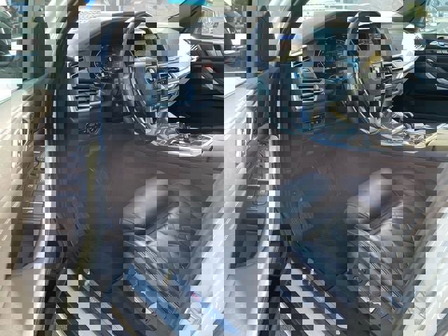 Used 2023 BMW X5 sDrive40i image 9