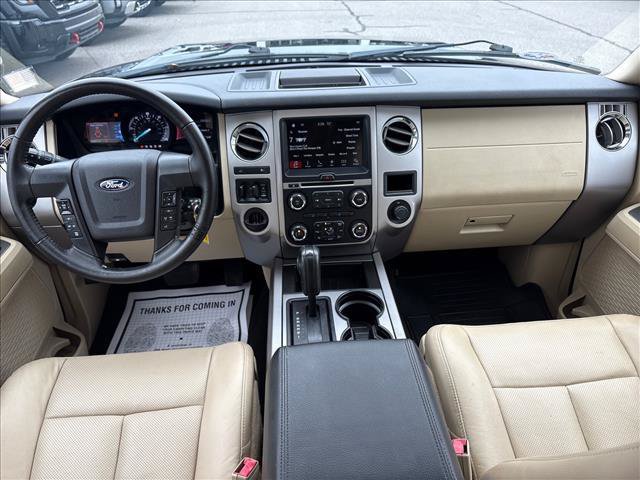 Used 2017 Ford Expedition XLT w/ Equipment Group 202A RWD image 10