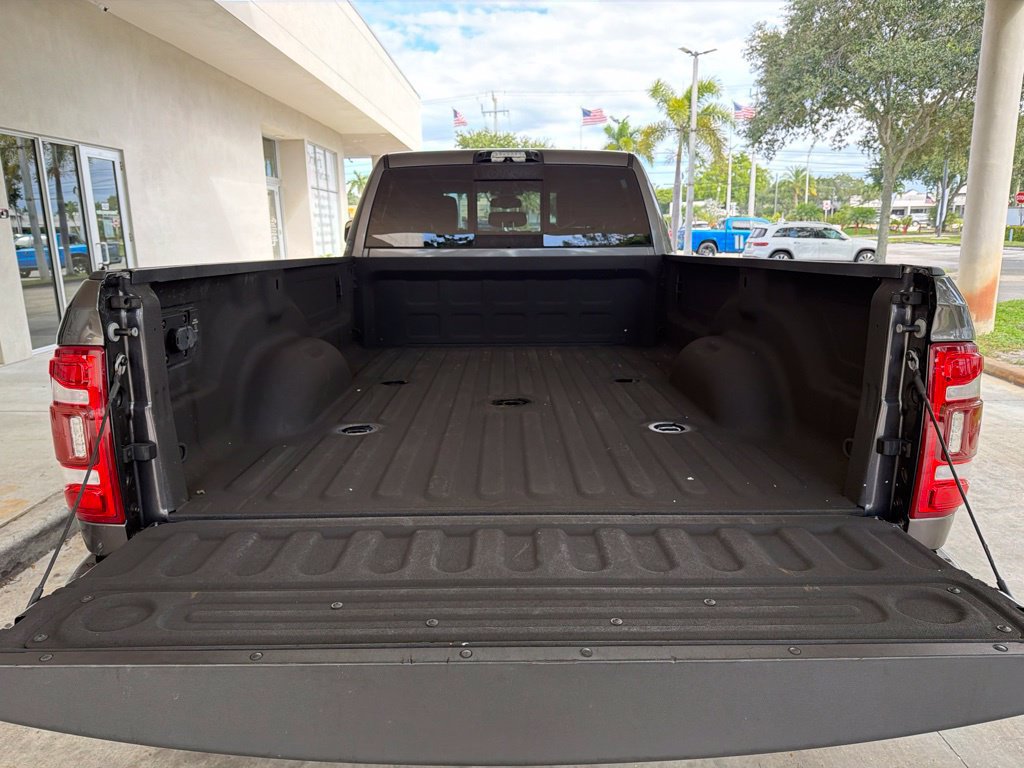 Used 2022 RAM 3500 Laramie AWD/4WD image 37