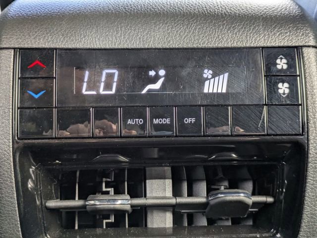 Used 2024 Jeep Grand Cherokee L Laredo image 19