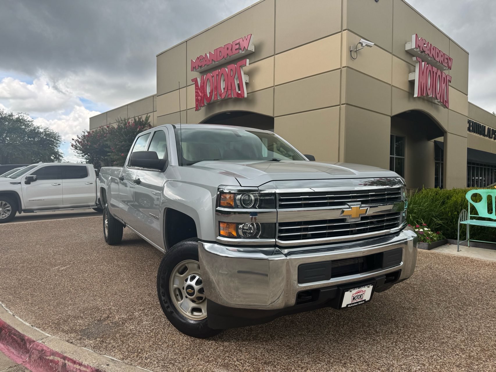 Used 2018 Chevrolet Silverado 2500 W/T RWD image 1