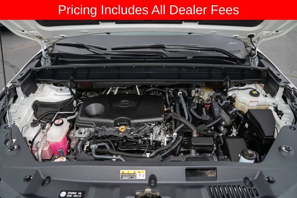 Used 2021 Toyota Highlander XLE FWD image 22