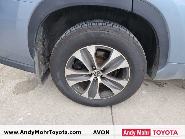 Used 2022 Toyota Highlander XLE image 41