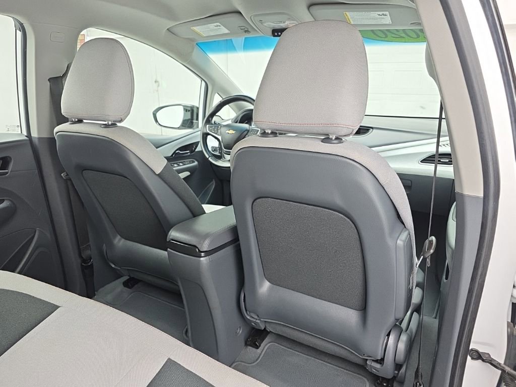 Used 2020 Chevrolet Bolt LT FWD image 43
