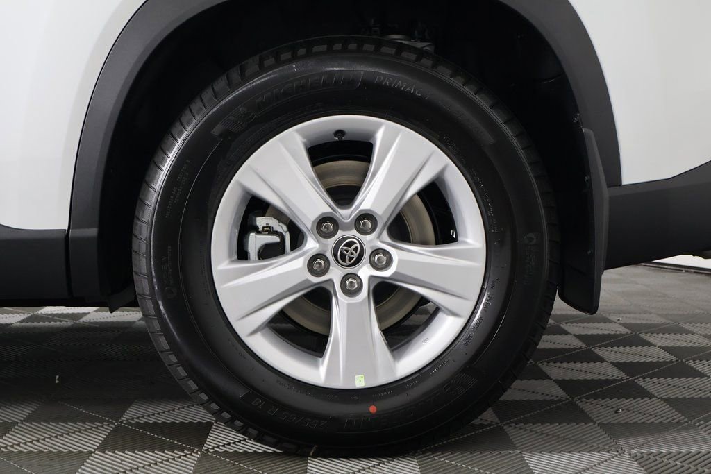 New 2026 Toyota Grand Highlander LE image 11