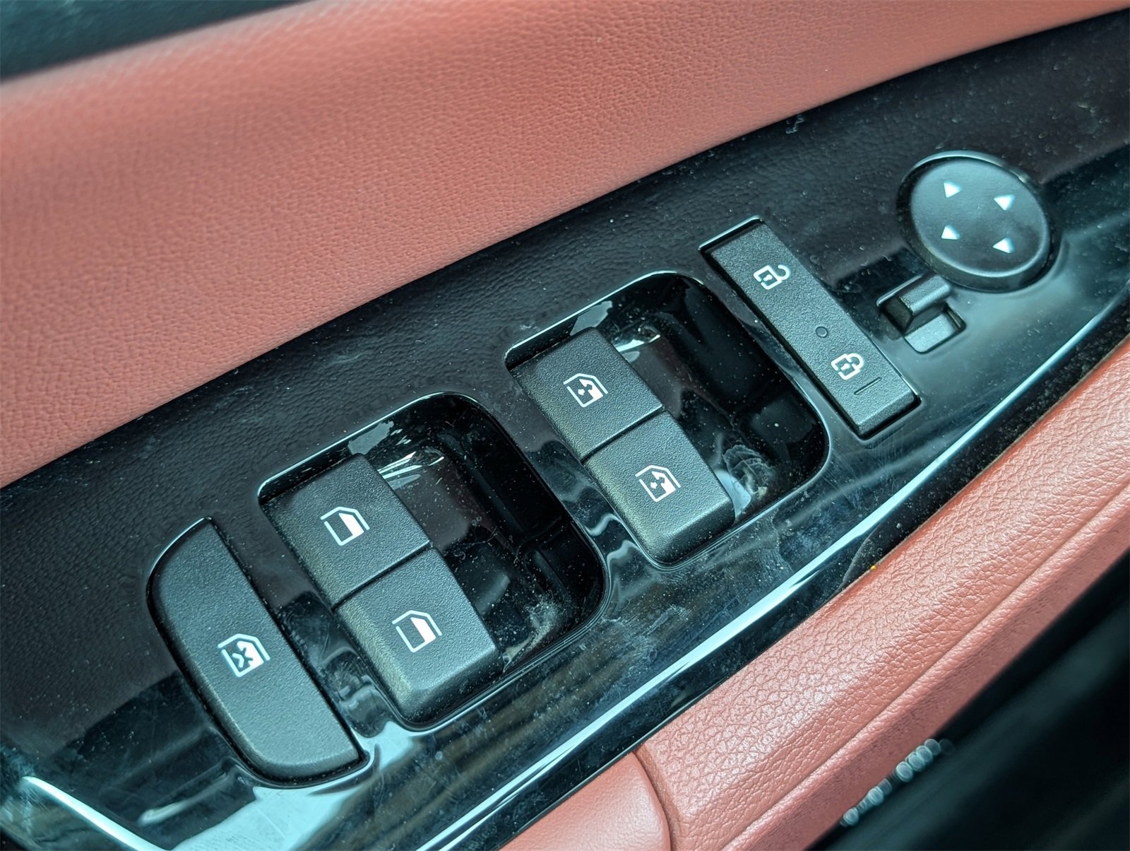 Used 2023 Kia Sportage SX image 23