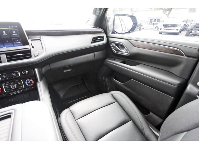 Used 2022 Chevrolet Suburban Z71 w/ Luxury Package image 9