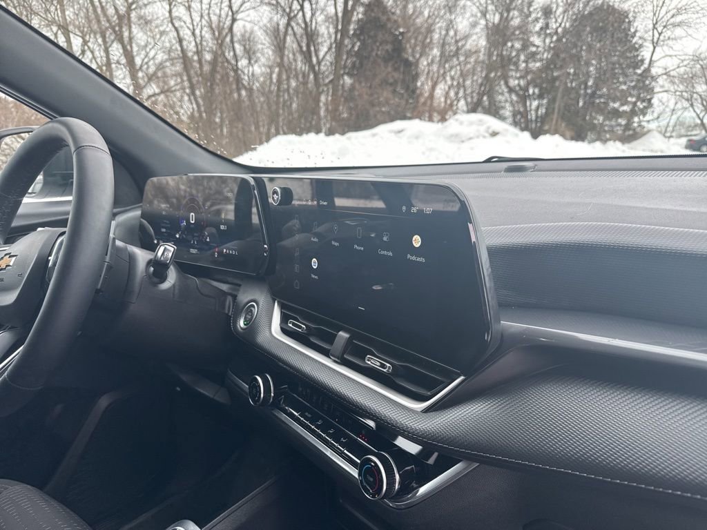 Certified 2025 Chevrolet Equinox LT w/ Safety and Technology Package image 54