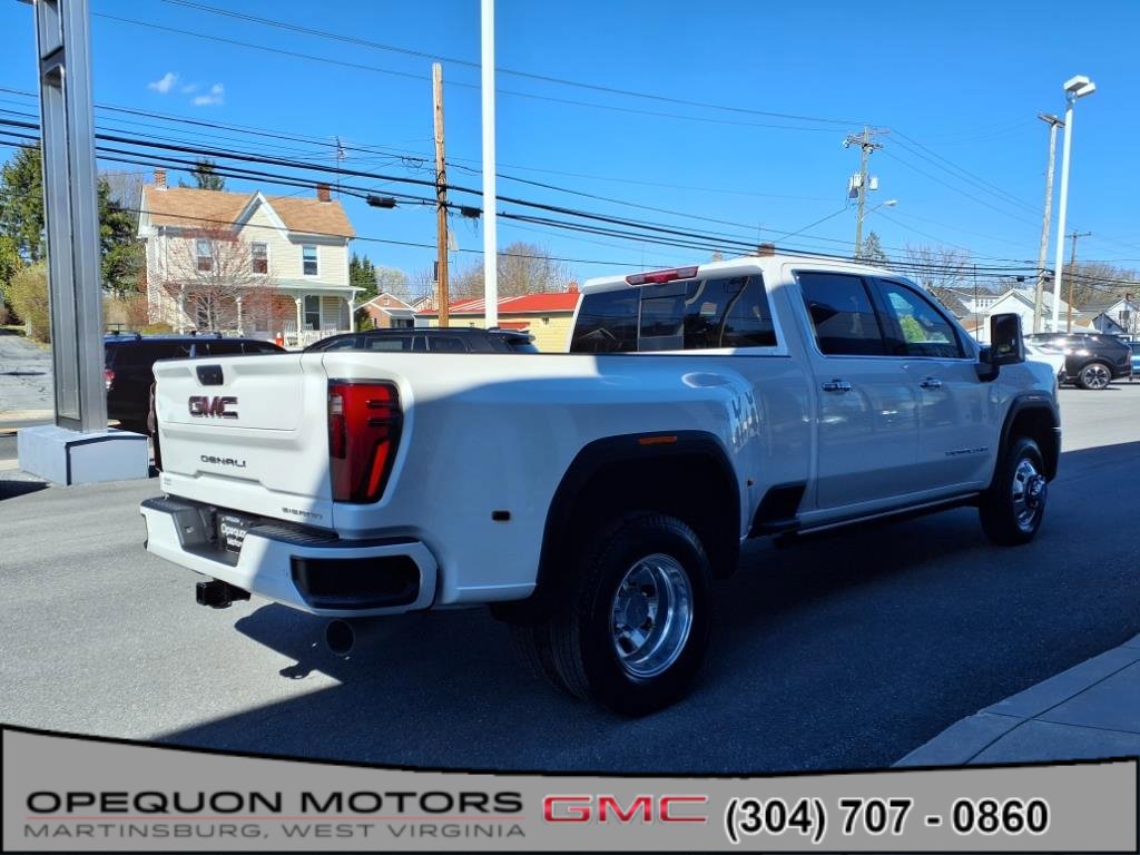 New 2025 GMC Sierra 3500 Denali w/ Denali Reserve Package image 4