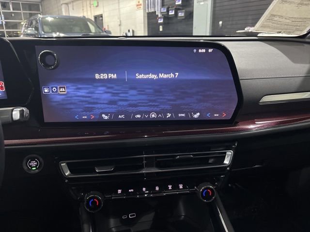 Used 2024 Chevrolet Traverse Z71 w/ Enhanced Driving Package image 22