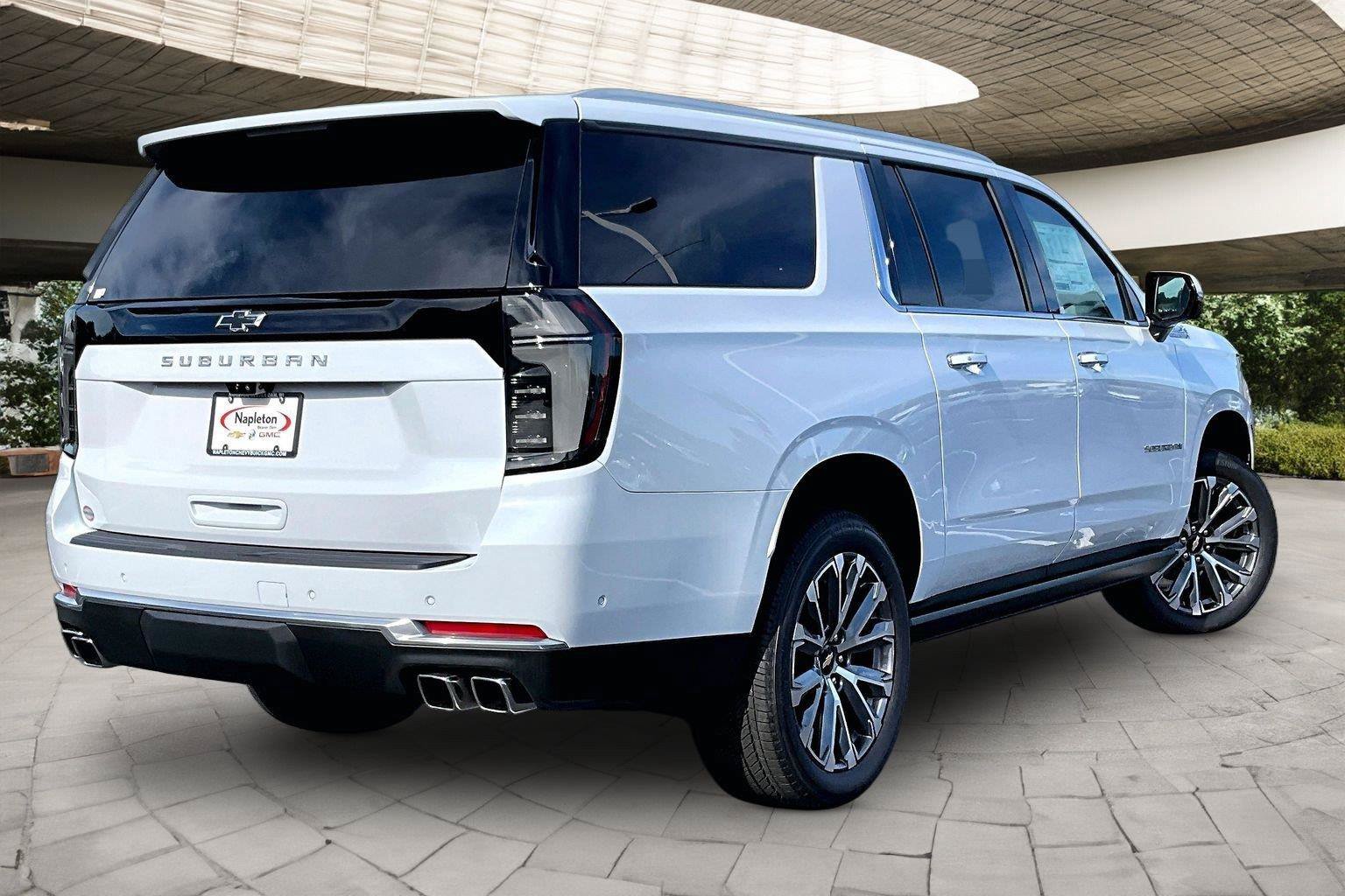 New 2026 Chevrolet Suburban High Country AWD/4WD image 21