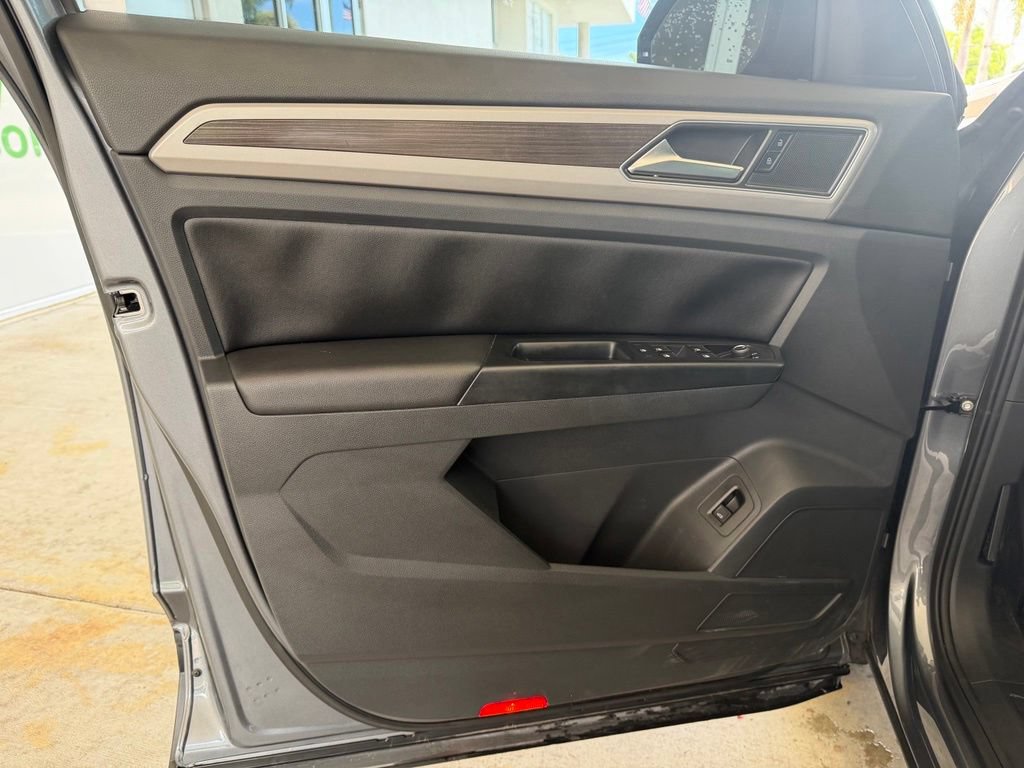 Used 2019 Volkswagen Atlas SE FWD image 34