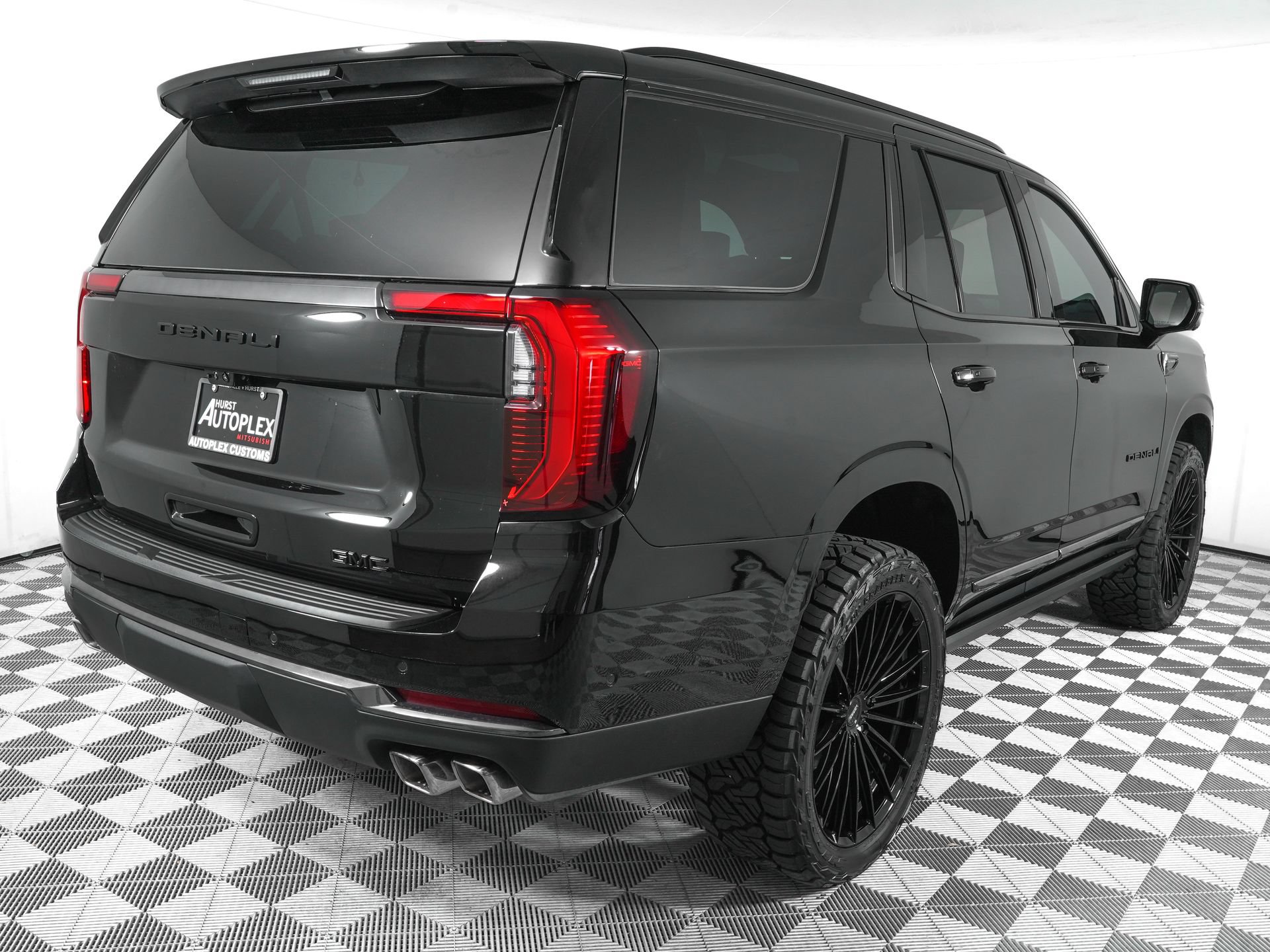 Used 2026 GMC Yukon Denali Ultimate AWD/4WD image 5