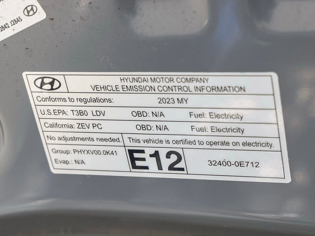 Used 2023 Hyundai Kona SE w/ Cargo Package image 31