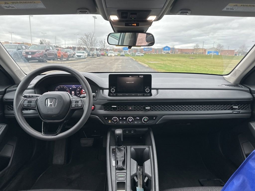 Used 2023 Honda Accord EX image 18