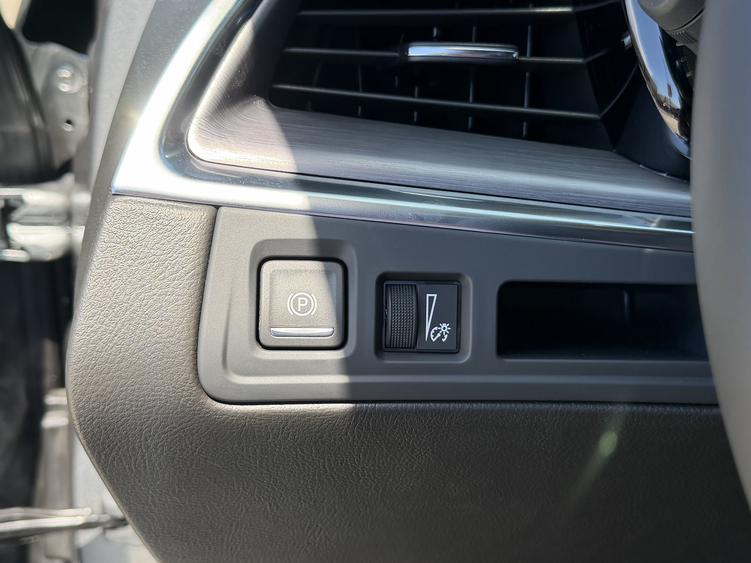 New 2026 Cadillac XT5 Luxury FWD image 23