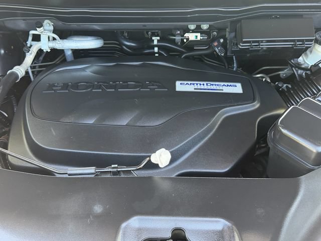 Used 2018 Honda Pilot Touring image 21