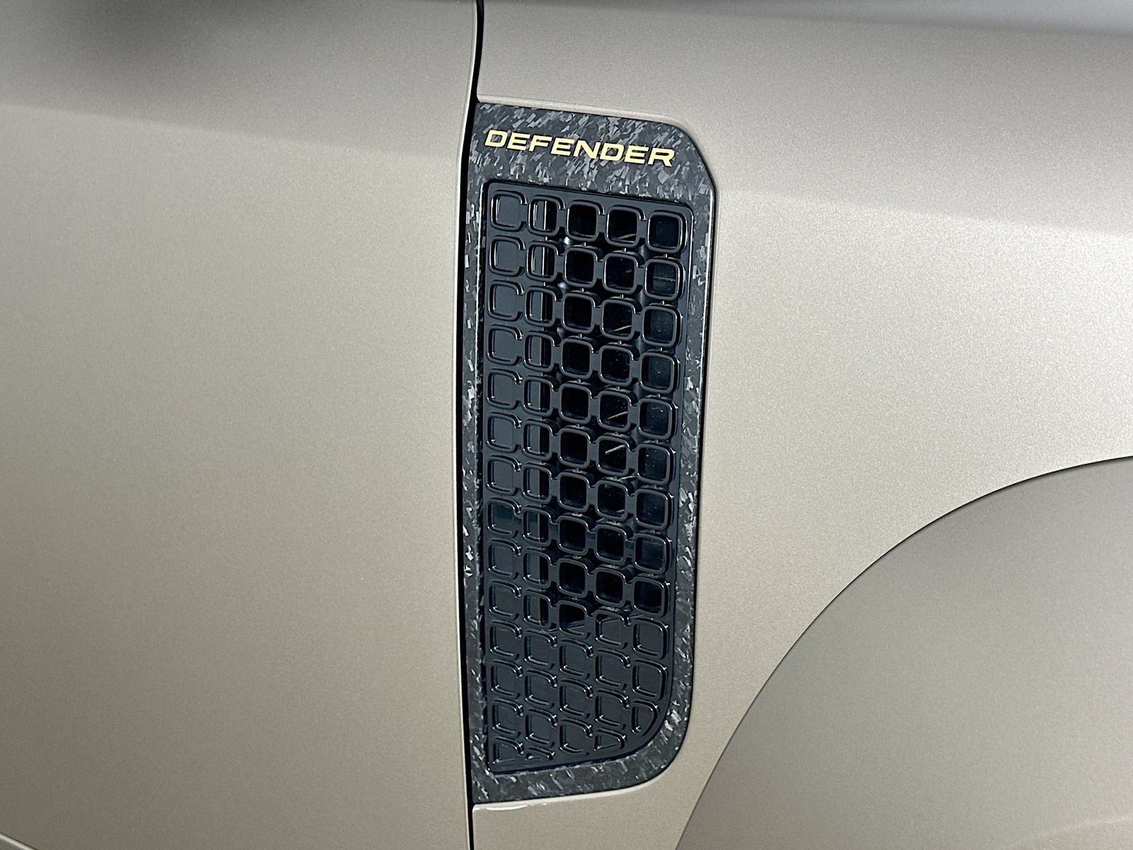 New 2026 Land Rover Defender 110 OCTA AWD/4WD image 9