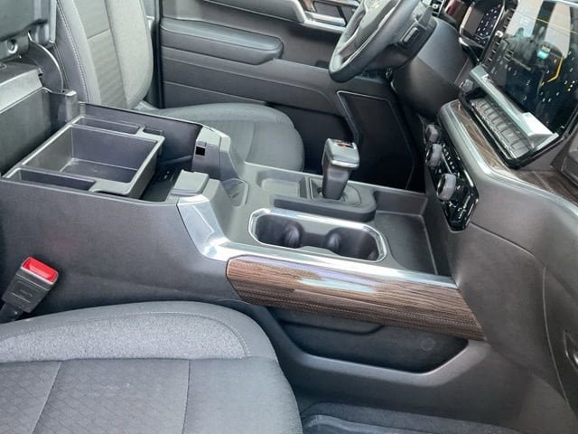 Used 2025 Chevrolet Silverado 1500 LT w/ Protection Package image 18