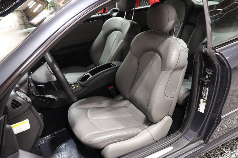 Used 2009 Mercedes-Benz CLK 350 Cabriolet image 38