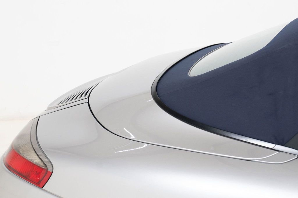Used 2003 Porsche 911 Carrera image 19