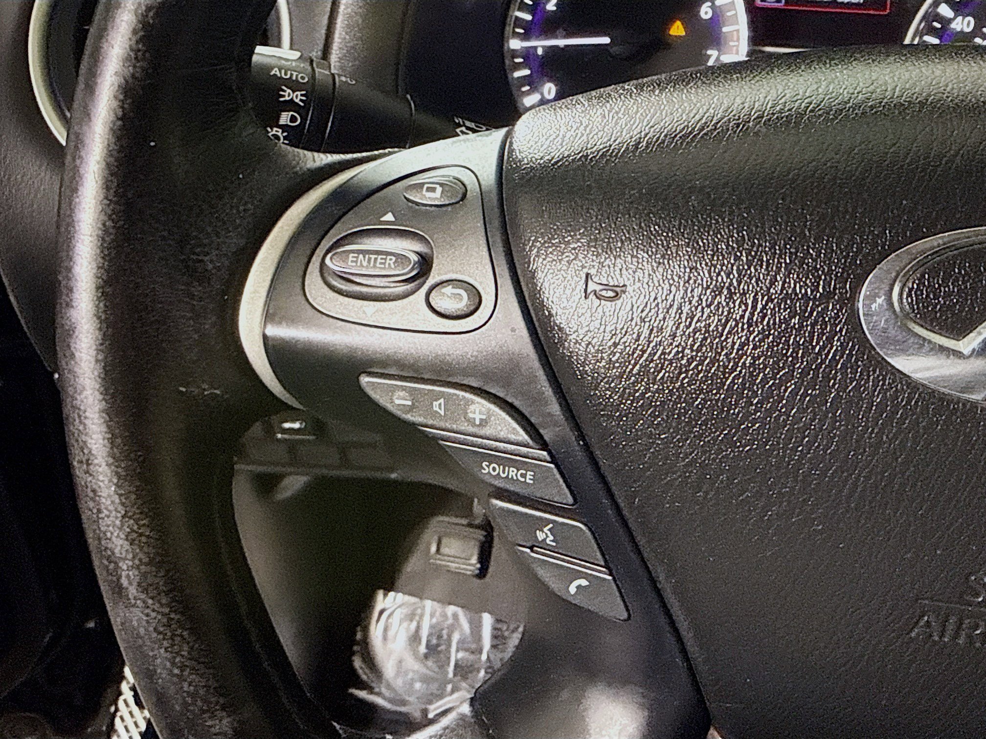 Used 2018 INFINITI QX60 FWD w/ Premium Plus Package image 14